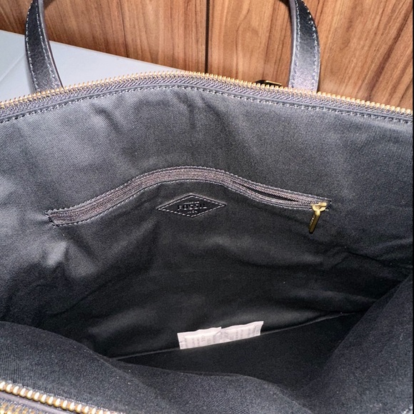 NWOT. Fossil Bridgitte Leather Laptop Bag - Picture 6 of 13